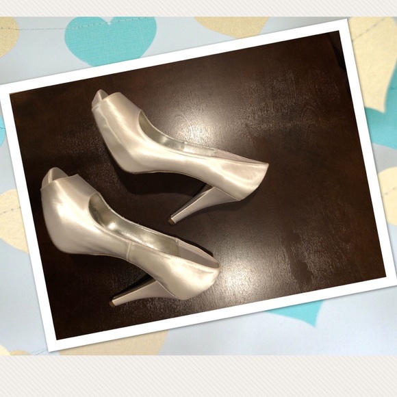 Shoes - New Satin Covered High Heels